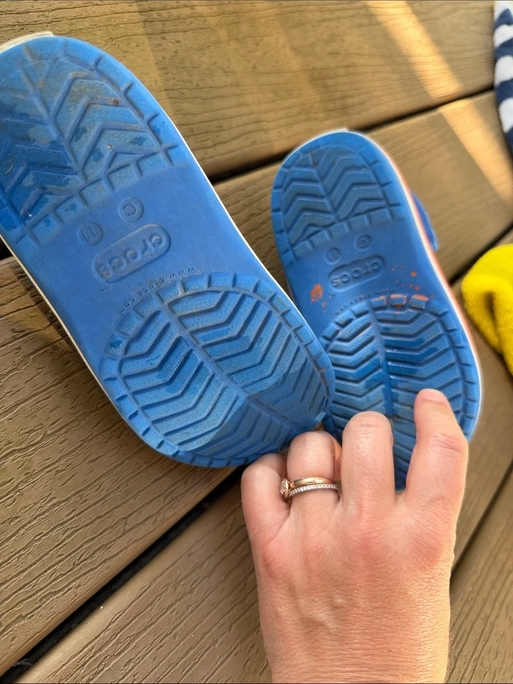CROCS Kids Blue Slip-On Water Clogs with Red-Trim Sole (size 11c)